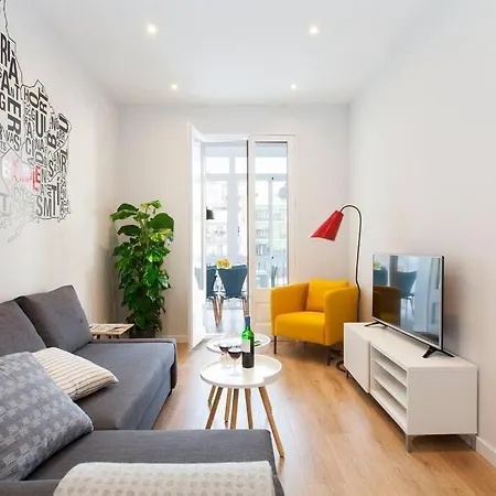 Apartment Gorgeous 4bed 4bath Close To Center Barcelona