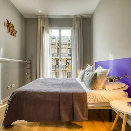 Gorgeous 4bed 4bath Close To Center Apartment Barcelona