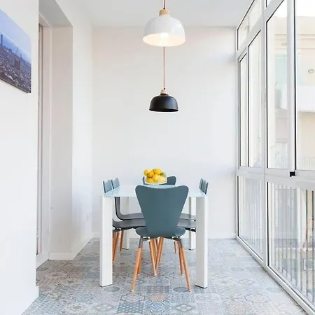 Apartment Gorgeous 4bed 4bath Close To Center Barcelona