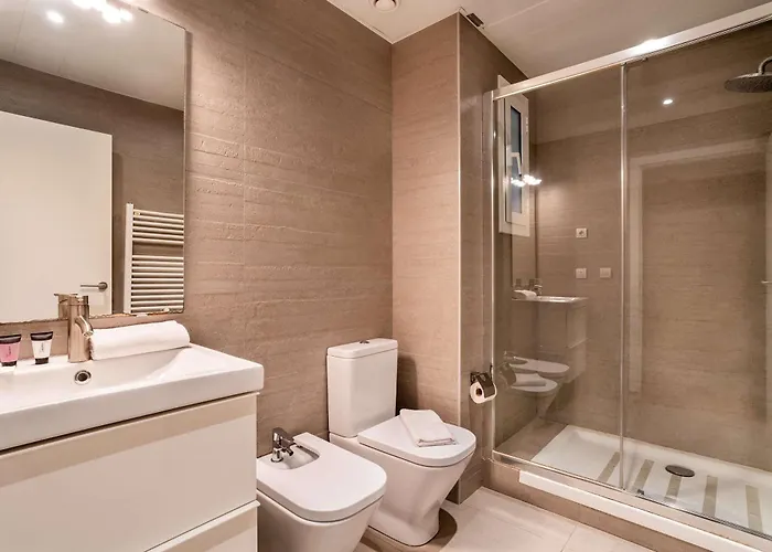 Апартаменты The Collection - Gorgeous 4bed 4bath Close To Center Барселона
